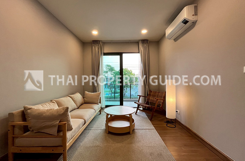 House with Shared Pool in Bangnatrad 